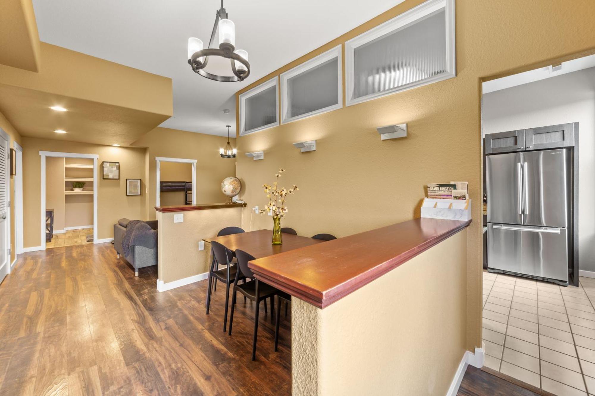 Modern Condo Inside The Historic St Regis Grand Junction Zewnętrze zdjęcie
